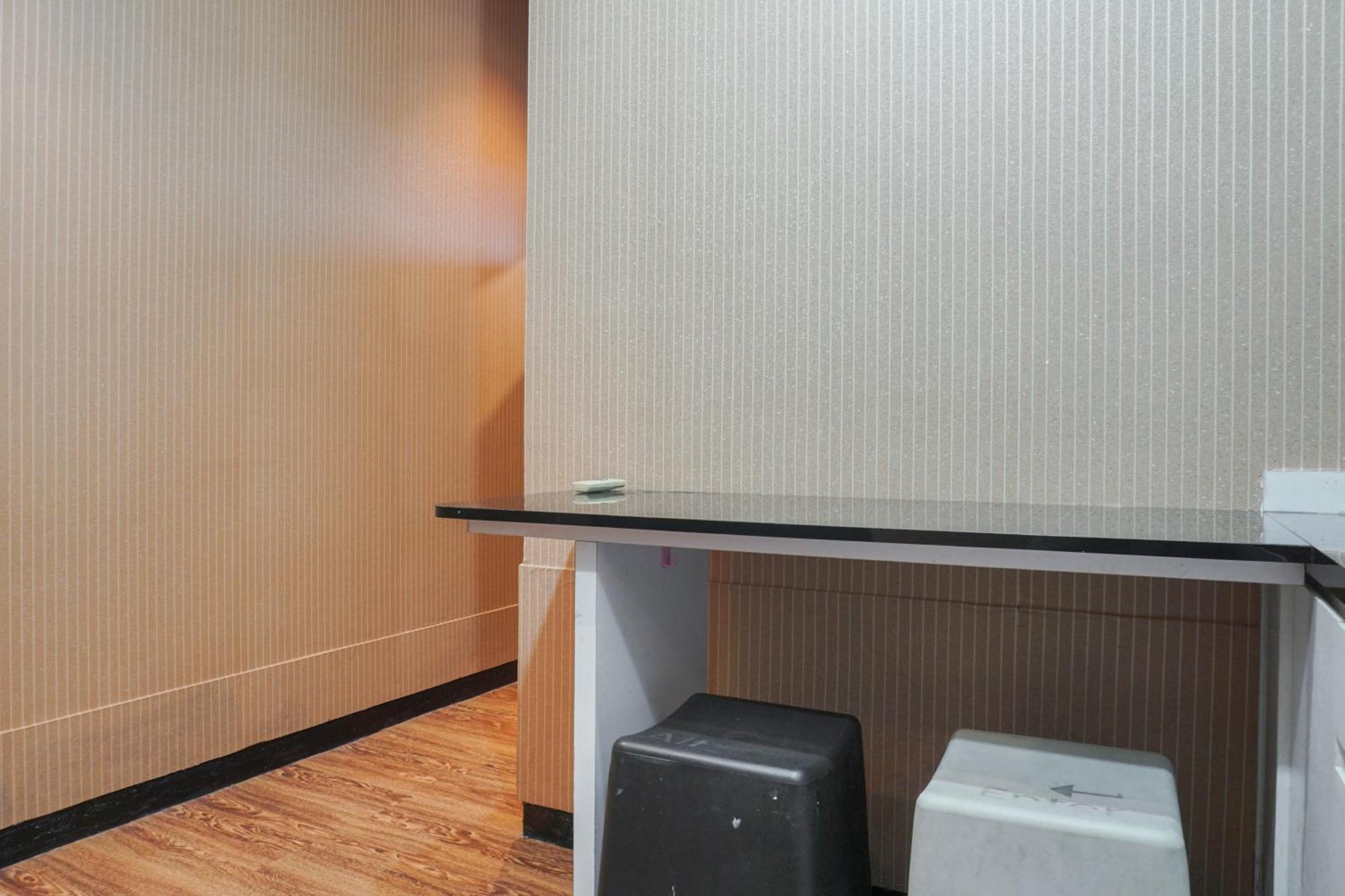 Apartment Comfortable 1br At Nifarro Park By Travelio